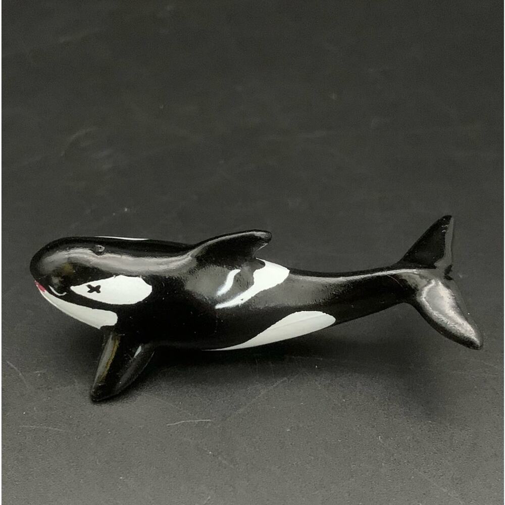 NEW 1995 Free Willy 2 Action Figure